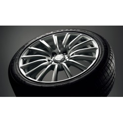Modellista Toyota Crown Royal 18 Inches Aluminum Wheel & Tire Set